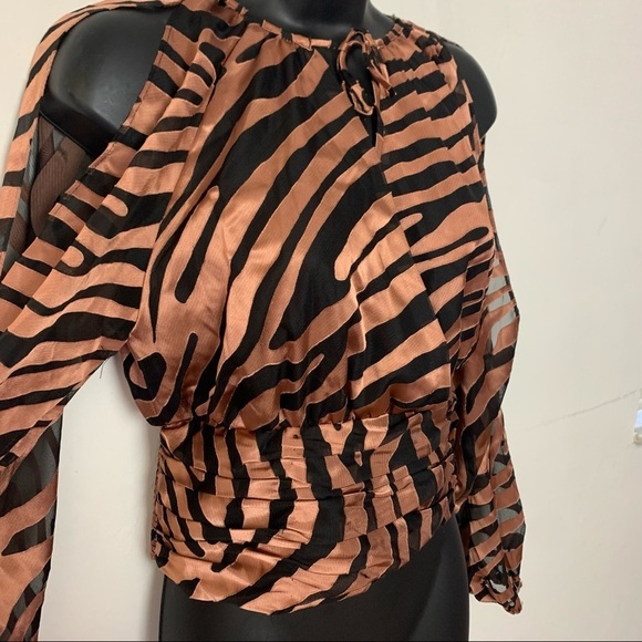 Hutch Jude Cold Shoulder Top Brown Zebra Size Medium - Picture 5 of 11